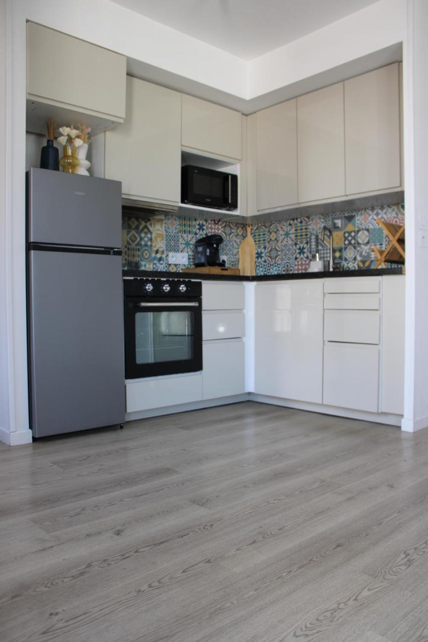 Appartement Elegant Et Lumineux رومينفيل المظهر الخارجي الصورة