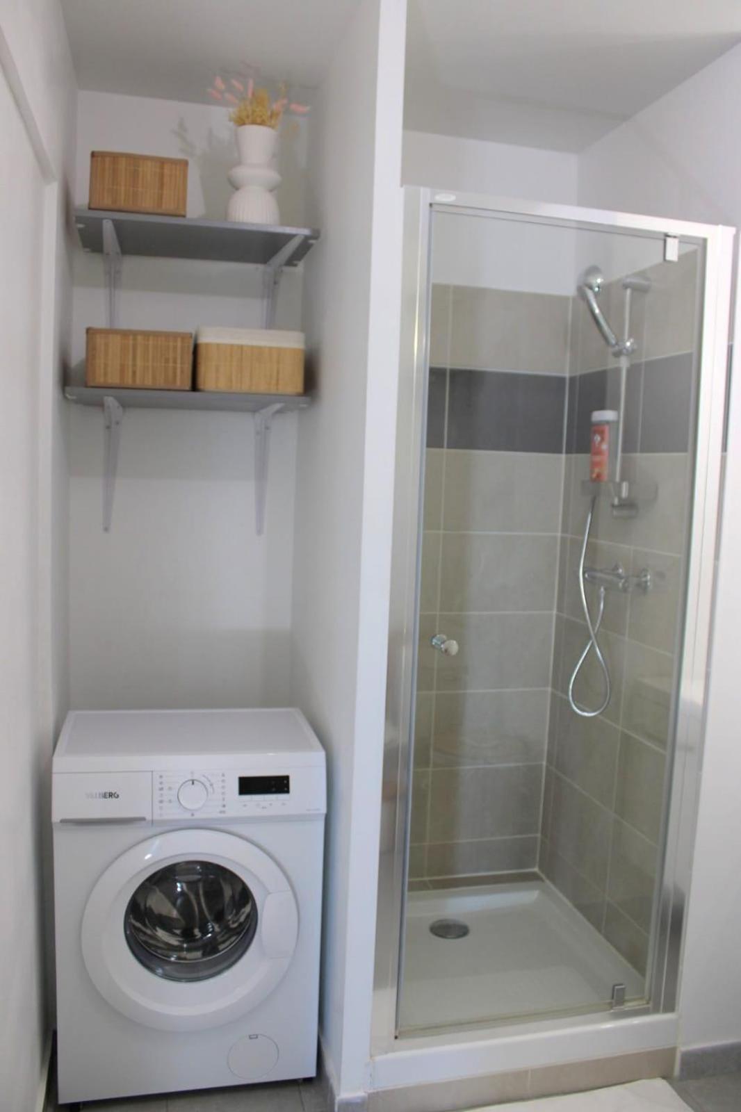Appartement Elegant Et Lumineux رومينفيل المظهر الخارجي الصورة